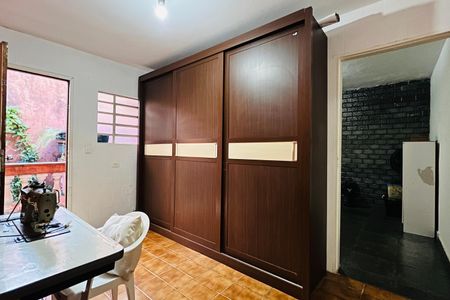 Casa à venda com 175m², 4 quartos e 2 vagas Casa à venda com 175m², 4 quartos e 2 vagasCorredor dos Dormitórios