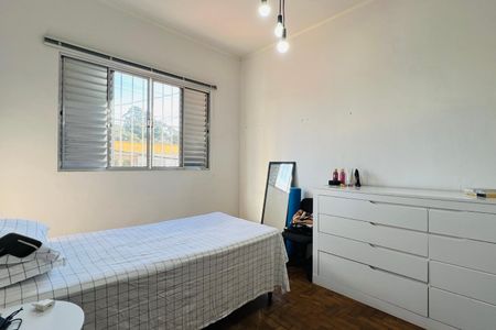 Casa à venda com 175m², 4 quartos e 2 vagas Casa à venda com 175m², 4 quartos e 2 vagasQuarto 1