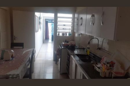 Casa à venda com 117m², 2 quartos e 3 vagas