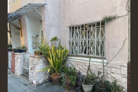 Casa à venda com 105m², 3 quartos e 1 vaga Casa à venda com 105m², 3 quartos e 1 vagaFachada