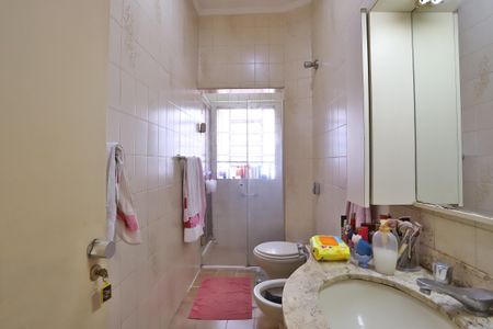 Casa à venda com 105m², 3 quartos e 1 vaga Casa à venda com 105m², 3 quartos e 1 vagaBanheiro