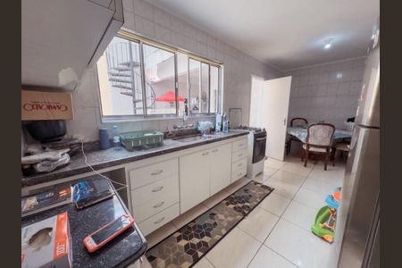 Casa à venda com 150m², 4 quartos e 3 vagas