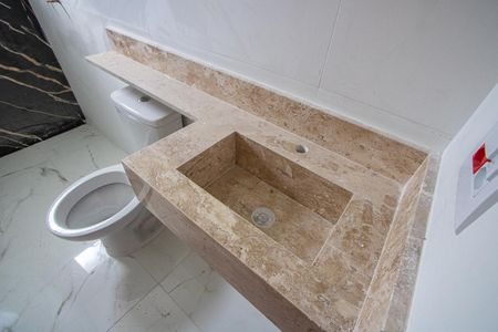 Casa à venda com 120m², 3 quartos e 3 vagas Casa à venda com 120m², 3 quartos e 3 vagasBanheiro social