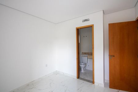 Casa à venda com 120m², 3 quartos e 3 vagas Casa à venda com 120m², 3 quartos e 3 vagasQuarto 3 - Suíte