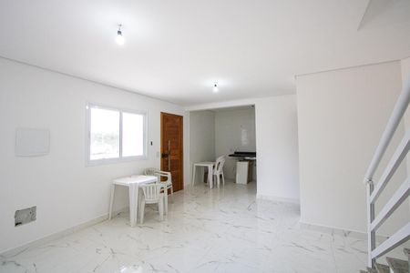 Casa à venda com 120m², 3 quartos e 3 vagas Casa à venda com 120m², 3 quartos e 3 vagasSala