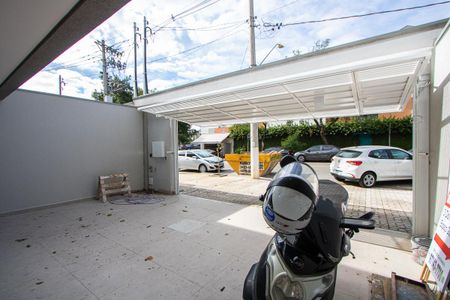 Casa à venda com 120m², 3 quartos e 3 vagas Casa à venda com 120m², 3 quartos e 3 vagasGaragem