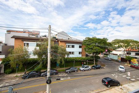 Casa à venda com 120m², 3 quartos e 3 vagas Casa à venda com 120m², 3 quartos e 3 vagasVista da área externa