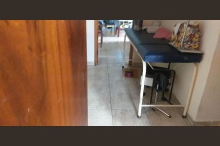 Casa à venda com 180m², 3 quartos e 2 vagas