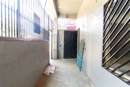 Casa à venda com 60m², 2 quartos e sem vagaQuintal