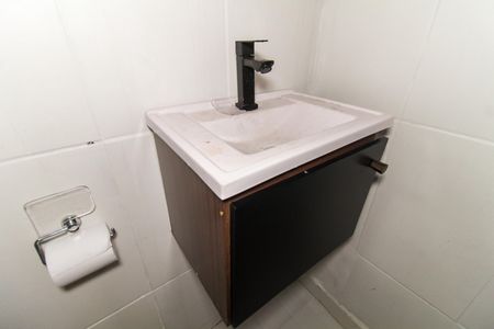 Casa à venda com 60m², 2 quartos e sem vagaBanheiro