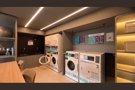 Studio à venda com 28m², 1 quarto e 1 vaga Studio à venda com 28m², 1 quarto e 1 vagaLavanderia