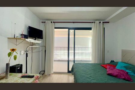 Studio à venda com 28m², 1 quarto e 1 vaga Studio à venda com 28m², 1 quarto e 1 vagaStu