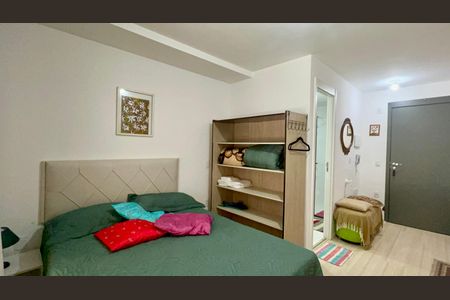 Studio à venda com 28m², 1 quarto e 1 vaga Studio à venda com 28m², 1 quarto e 1 vagaStudio