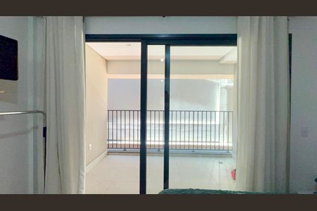 Studio à venda com 28m², 1 quarto e 1 vaga Studio à venda com 28m², 1 quarto e 1 vagaVaranda