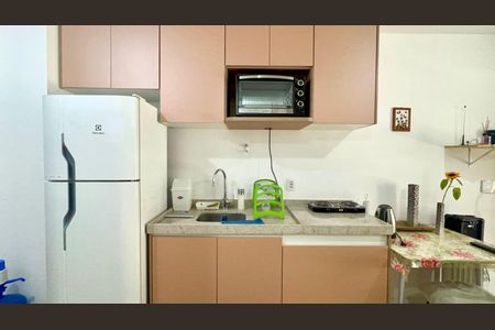 Studio à venda com 28m², 1 quarto e 1 vaga Studio à venda com 28m², 1 quarto e 1 vagaCozinha - Armários
