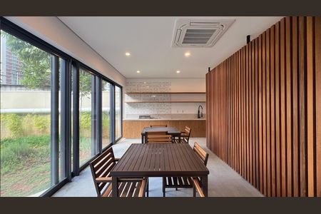 Studio à venda com 28m², 1 quarto e 1 vaga Studio à venda com 28m², 1 quarto e 1 vagaSalão de Festas