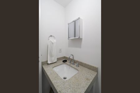 Apartamento à venda com 28m², 1 quarto e sem vagaBanheiro