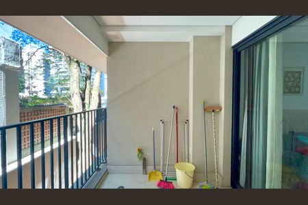 Studio à venda com 28m², 1 quarto e 1 vaga Studio à venda com 28m², 1 quarto e 1 vagaVaranda