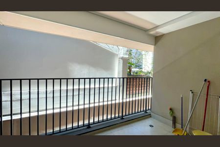 Studio à venda com 28m², 1 quarto e 1 vaga Studio à venda com 28m², 1 quarto e 1 vagaVaranda