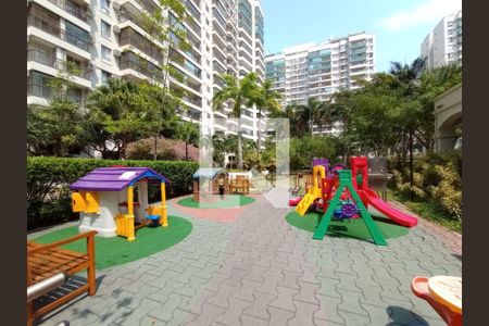 Apartamento para alugar com 108m², 3 quartos e 2 vagasÁrea comum - Playground