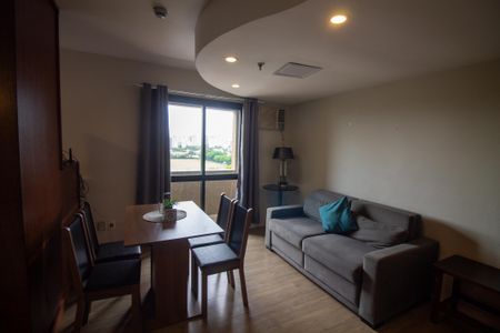 Sala de apartamento para alugar com 1 quarto, 33m² em Brooklin, São Paulo