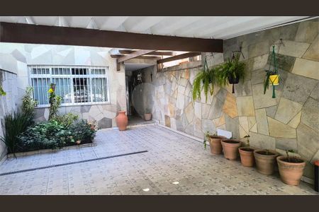 Casa à venda com 3 quartos, 179m² em Vila Alexandria, São Paulo