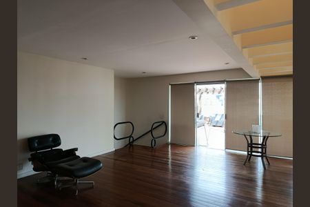 Apartamento para alugar com 160m², 1 quarto e 2 vagasSala