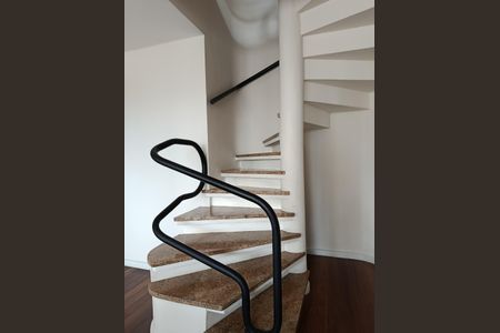 Apartamento para alugar com 160m², 1 quarto e 2 vagasAcesso pavimento superior