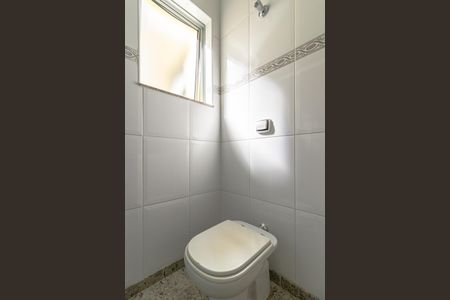 Casa para alugar com 140m², 2 quartos e 3 vagasBanheiro Social