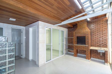 Casa para alugar com 140m², 2 quartos e 3 vagasQuintal