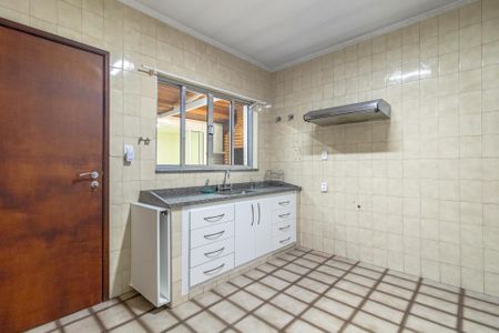 Casa para alugar com 140m², 2 quartos e 3 vagasCozinha