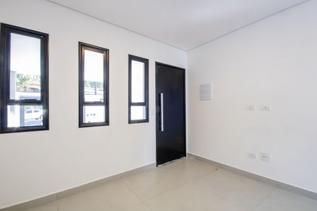 Casa à venda com 115m², 3 quartos e 2 vagasSala