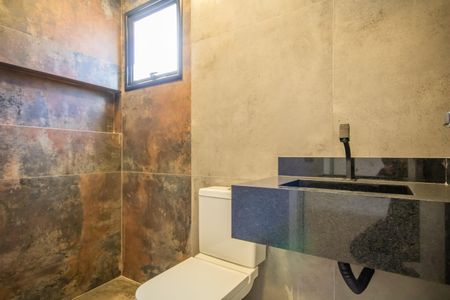 Casa à venda com 115m², 3 quartos e 2 vagasBanheiro da Suíte