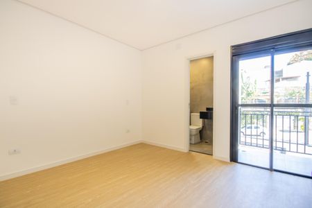 Casa à venda com 115m², 3 quartos e 2 vagasSuíte