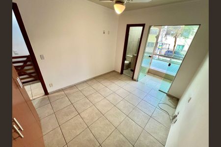 Casa para alugar com 100m², 2 quartos e 2 vagas Casa para alugar com 100m², 2 quartos e 2 vagasSala
