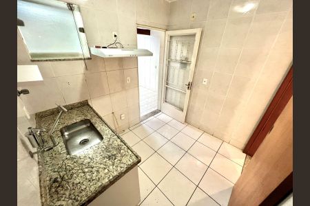 Casa para alugar com 100m², 2 quartos e 2 vagas Casa para alugar com 100m², 2 quartos e 2 vagasCozinha