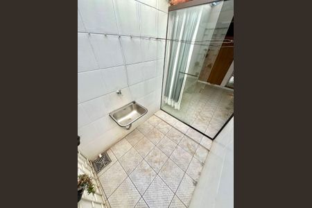 Casa para alugar com 100m², 2 quartos e 2 vagas Casa para alugar com 100m², 2 quartos e 2 vagasÁrea de Serviço