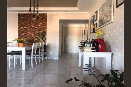 Apartamento à venda com 64m², 2 quartos e 1 vaga