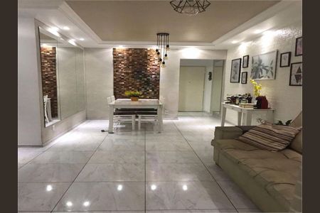 Apartamento à venda com 64m², 2 quartos e 1 vaga