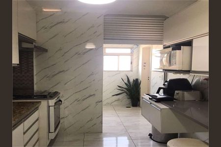 Apartamento à venda com 64m², 2 quartos e 1 vaga