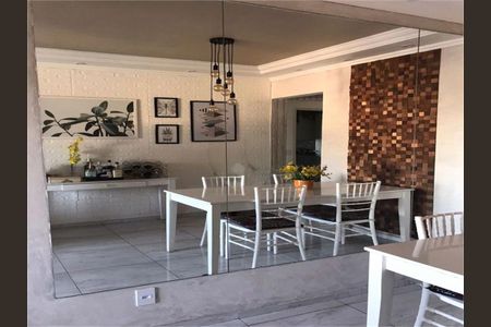 Apartamento à venda com 64m², 2 quartos e 1 vaga