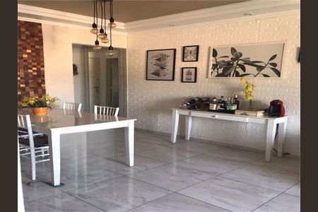 Apartamento à venda com 64m², 2 quartos e 1 vaga