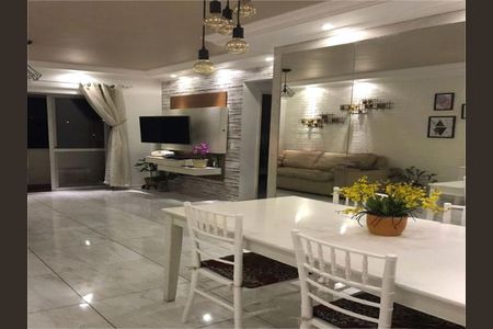 Apartamento à venda com 64m², 2 quartos e 1 vaga