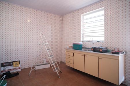 Casa à venda com 250m², 4 quartos e 4 vagasCozinha