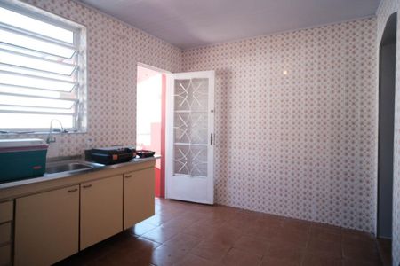Casa à venda com 250m², 4 quartos e 4 vagasCozinha