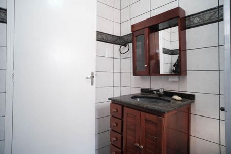 Casa à venda com 250m², 4 quartos e 4 vagasBanheiro
