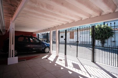Casa à venda com 250m², 4 quartos e 4 vagasGaragem