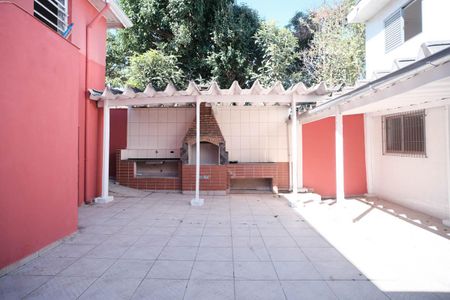 Casa à venda com 250m², 4 quartos e 4 vagasÁrea externa