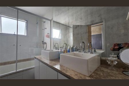 Apartamento à venda com 348m², 3 quartos e 4 vagas