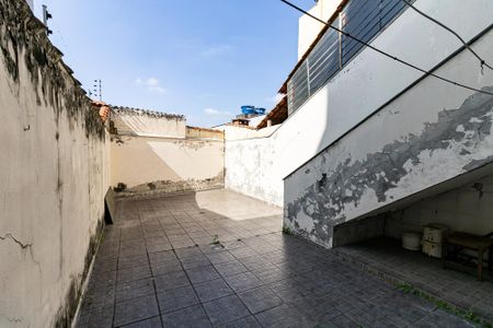 Casa para alugar com 180m², 4 quartos e 2 vagas Casa para alugar com 180m², 4 quartos e 2 vagasQuintal